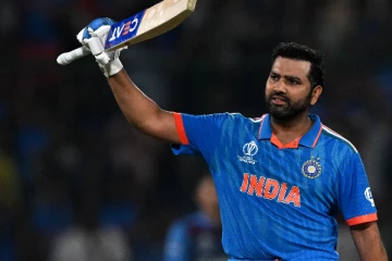 உலகக் கிண்ண கிரிக்கெட் வரலாற்றில் புதிய சாதனை படைத்த ரோகித் சர்மா!