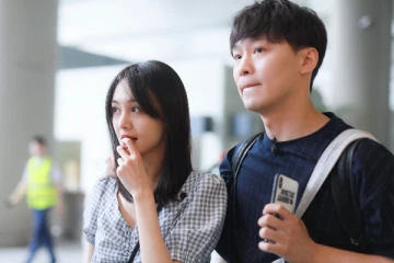 சீனாவின்  புதிய   உத்தரவால் கண்ணீர் விடும் பிரபலங்கள்!