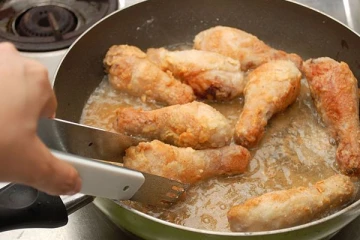 KFC ஸ்டைலில் மொறு மொறு சிக்கன் சுவையாக செய்வது எப்படி?