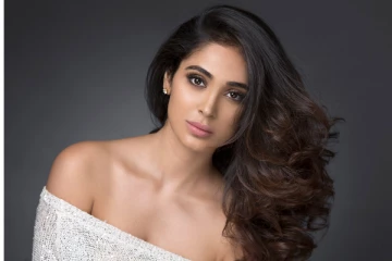 வீட்டுக்குள் புகுந்து பிரபல நடிகையிடம் கத்திமுனையில் ரூ.6 லட்சம் கொள்ளை - ரசிகர்கள் அதிர்ச்சி