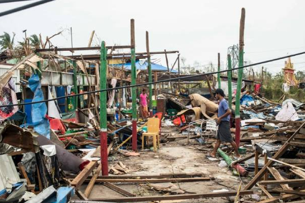 மோக்கா புயலால் இதுவரையில் 145 பேர் பரிதாபமாக உயிரிழப்பு! | 145 People Lost Their Lives Due To Mocha Storm