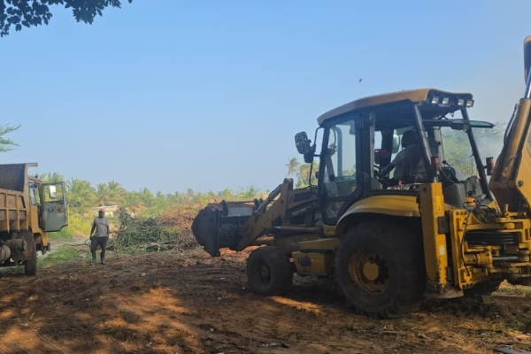 இராணுவத்திடமிருந்து 30 வருடத்தின் பின்னர் மக்களுக்காக விடப்பட்ட வீதி! | Mannar Road Opened Military Public After 30 Years