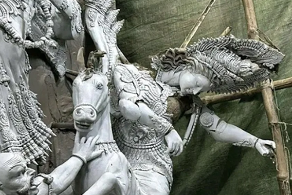 பங்களாதேசத்தில் ஹிந்து கோயில் மீது தாக்குதல் ; 7 சிலைகள் உடைப்பு! | Attack On Hindu Temple Bangladesh 7 Statues Broken