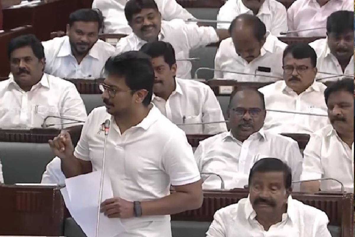 பேப்பர் படித்தால் தெரியும்...விஜயின் கருத்துக்கு உதயநிதி பதிலடி - பேரவையில் அனல் பறந்த விவாதம் | Vijay Vs Udhayanidhi Debate In Tn Assembly பேப்பர் படித்தால் தெரியும்...விஜயின் கருத்துக்கு உதயநிதி பதிலடி - பேரவையில் அனல் பறந்த விவாதம் | Vijay Vs Udhayanidhi Debate In Tn Assembly