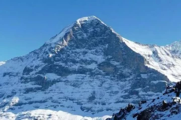 சுவிட்சர்லாந்தில் பனிச்சரிவில் சிக்கிய இருவருக்கு ஏற்பட்ட துயர முடிவு