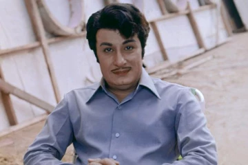 அச்சு அசல் எம்.ஜி.ஆர் போலவே இருக்கும் இளைஞர்.. வியப்பில் ஆழ்த்தி வீடியோ