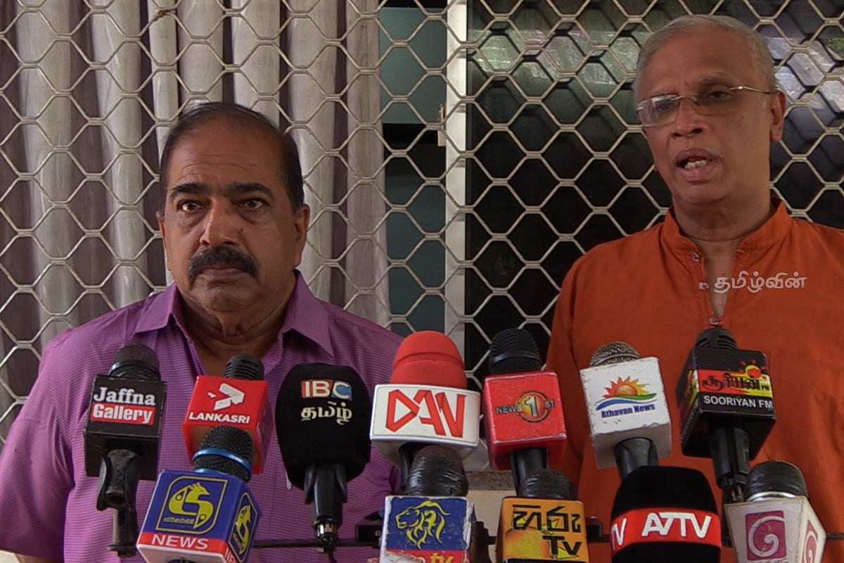 மாகாண சபைத் தேர்தலை வலியுறுத்த வெளிநாட்டு இராஜதந்திரிகளைச் சந்தியுங்கள்! கூட்டு தமிழ் பேசும் கட்சிகளிடம் கோரிக்கை | Suresh Request Tamil Speaking Party Form Coalition மாகாண சபைத் தேர்தலை வலியுறுத்த வெளிநாட்டு இராஜதந்திரிகளைச் சந்தியுங்கள்! கூட்டு தமிழ் பேசும் கட்சிகளிடம் கோரிக்கை | Suresh Request Tamil Speaking Party Form Coalition