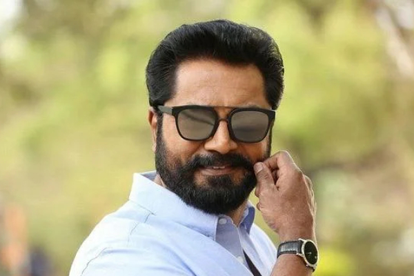 பத்திரிகையாளர் கேள்விக்கு கோபம் அடைந்த சரத்குமார்.. வாரிசு பிரஸ் மீட்டில் சலசலப்பு | Sarathkumar Gets Angry At Varisu Success Meet பத்திரிகையாளர் கேள்விக்கு கோபம் அடைந்த சரத்குமார்.. வாரிசு பிரஸ் மீட்டில் சலசலப்பு | Sarathkumar Gets Angry At Varisu Success Meet