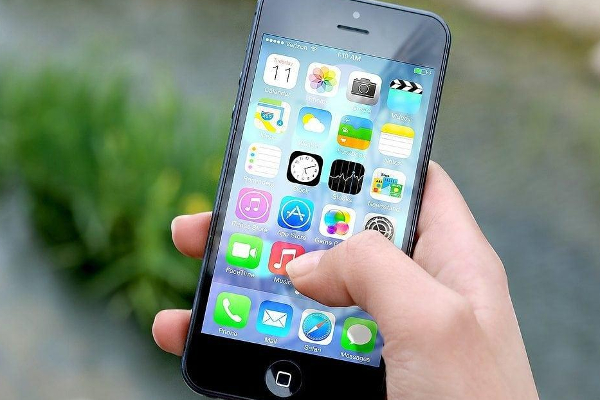 phone spy இல் காத்திருக்கும் பேராபத்து.... எச்சரிக்கை? 20 ஆபத்தான Android ஆப்கள் | Technology Flipkart Mobiles Bonanza Sale Now Live