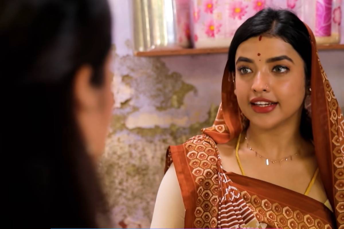 தனது பெட்டிக்குள் சந்தா மறைத்து மறைத்த வைத்திருந்தது என்ன தெரியுமா?... அய்யனார் துணை சீரியல் | Ayyanar Thunai Serial Oct 5 Episode