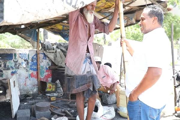 இலங்கையிலிருந்து புலம்பெயர்ந்த குடும்பத்திற்கு தமிழகத்தில் வியப்பை ஏற்படுத்திய சம்பவம்(Video) | Sri Lanka Diaspora In Eroup Countries
