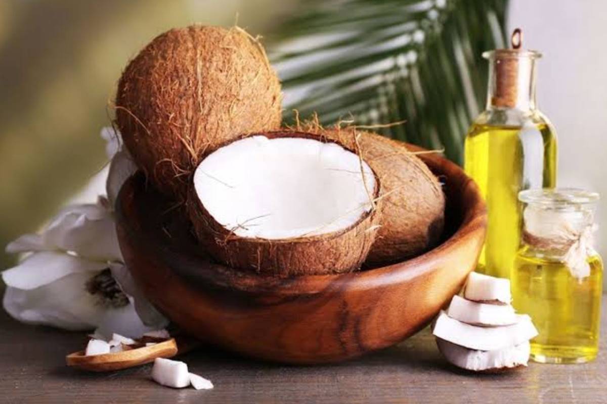 ඔබේ හිසකෙස් වලට පොල්තෙල් ගැලපෙනවාද? | Is Coconut Oil Suitable For Your Hair ඔබේ හිසකෙස් වලට පොල්තෙල් ගැලපෙනවාද? | Is Coconut Oil Suitable For Your Hair