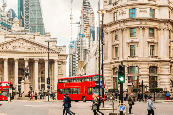 லண்டனில் தமிழ் பெண்ணுக்கு அடித்த அதிஷ்டம் | Good Luck Waiting For The Tamil Girl In London