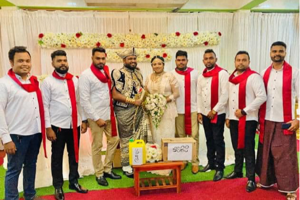 இலங்கையின்  அடுத்த ராஜபக்சர்கள் இவர்களா! வைரலாகும் புகைப்படம் | These Are The Next Rajapaksas Of Sri Lanka