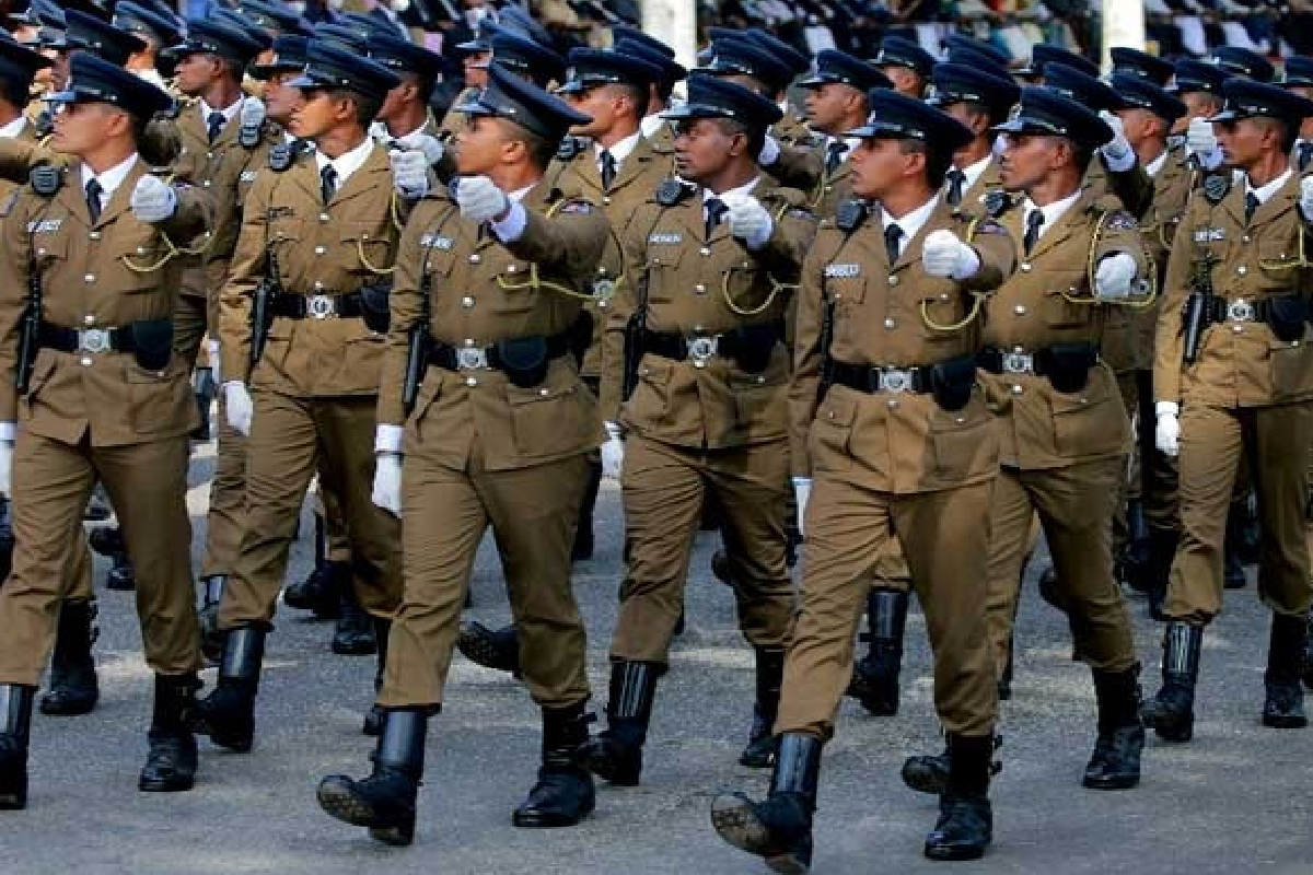 பொலிஸ் வேலைக்கு புதிய ஆட்சேர்ப்பு; குவிந்துள்ள விண்ணப்பங்கள்! | Srilanka New Recruitment For Police Jobs பொலிஸ் வேலைக்கு புதிய ஆட்சேர்ப்பு; குவிந்துள்ள விண்ணப்பங்கள்! | Srilanka New Recruitment For Police Jobs