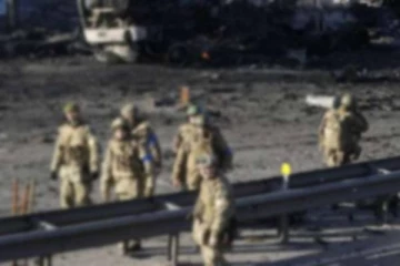 உக்ரைன் - ரஷ்யா போரை தவிர்க்க தங்களையே சுட்டுக்கொள்ளும் ரஷ்ய வீரர்கள்