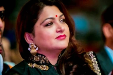நடிகை குஷ்பு குழந்தை நட்சத்திரமாக இப்படி ஒரு படத்தில் நடித்துள்ளாரா?- அவரே வெளியிட்ட புகைப்படம்