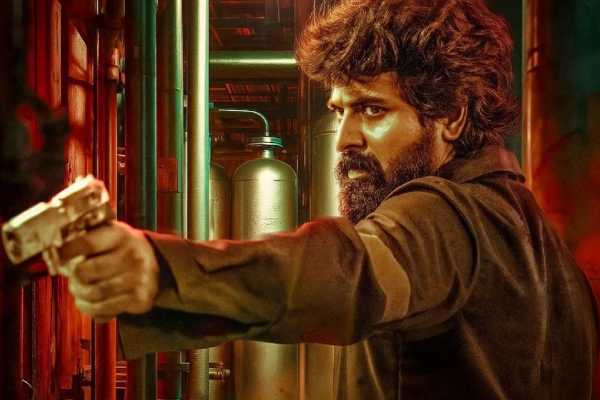 சிவகார்த்திகேயனின் மதராஸி சரியான பொம்மை துப்பாக்கி!! ப்ளூ சட்டை விமர்சனம்... | Sivakarthikeyan Madharaasi Blue Sattai Review