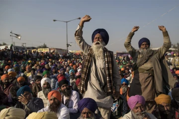 டெல்லியில் நடைபெறும் போராடத்தை தீவிரப்படுத்த விவசாயிகள் முடிவு