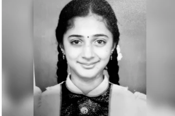 இந்த சிறுவயது புகைப்படத்தில் இருக்கும்  பிரபல அஜித் பட நடிகை யாரென்று தெரிகிறதா?