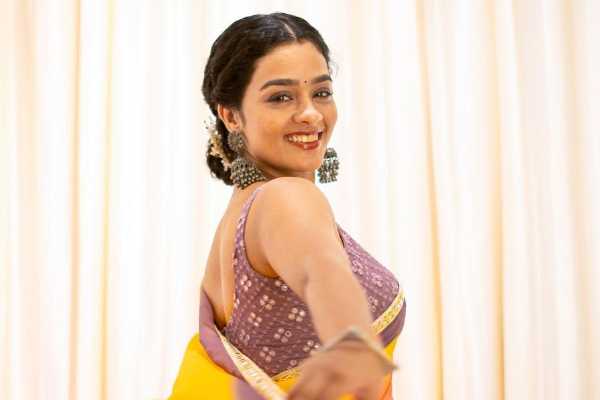 எனக்கு மொட்டை அடிக்கணும்னு ஆசை!! ஓப்பனாக பேசிய நடிகை காயத்ரி ஷங்கர்.. | Gayathrie Shankar I Dont Mind For Shave My Hair எனக்கு மொட்டை அடிக்கணும்னு ஆசை!! ஓப்பனாக பேசிய நடிகை காயத்ரி ஷங்கர்.. | Gayathrie Shankar I Dont Mind For Shave My Hair