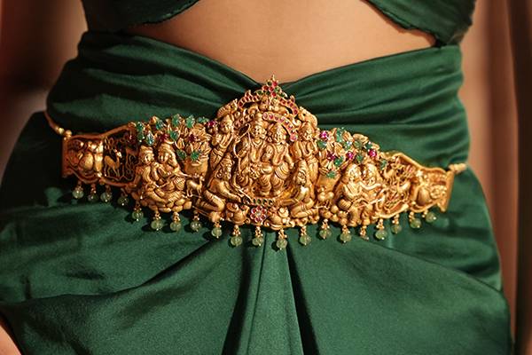 சரும பொலிவு முதல் இதய ஆரோக்கியம் வரை... தங்கம் அணிவதால் இவ்வளவு நன்மை இருக்கா? | Scientific Health Benefits Of Wearing Gold Jewelry சரும பொலிவு முதல் இதய ஆரோக்கியம் வரை... தங்கம் அணிவதால் இவ்வளவு நன்மை இருக்கா? | Scientific Health Benefits Of Wearing Gold Jewelry