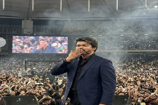 ஜனநாயகன் மேடையில் சூசகமாக அரசியல் பேசிய விஜய் | Vijay Started Talking Abou Politics Janyayan Stage