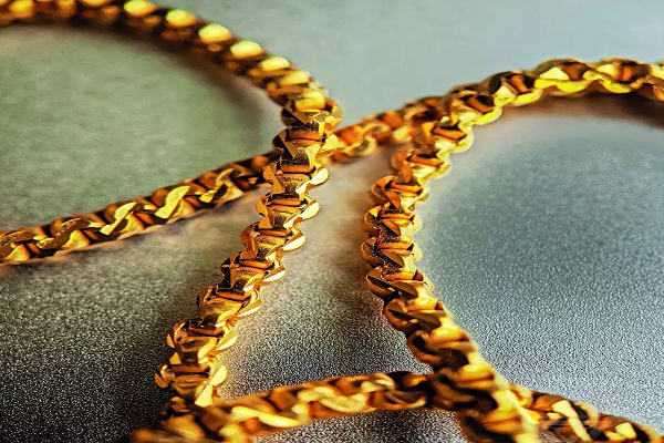 யாழில் குழந்தைக்கு சித்தப்பா செய்த மோசமான செயல் ; அதிர்ச்சியை ஏற்படுத்திய சம்பவம் | Uncle Arrested For Stealing Child S Gold Jewelry