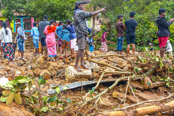மண்சரிவில் புதைந்து பல நாட்களின் பின் சடலமாக மீட்கப்பட்ட 7 வயது மாணவி ; காட்டிக்கொடுத்த நாய் | Body Of 7 Year Old Girl Recovered After Landslide மண்சரிவில் புதைந்து பல நாட்களின் பின் சடலமாக மீட்கப்பட்ட 7 வயது மாணவி ; காட்டிக்கொடுத்த நாய் | Body Of 7 Year Old Girl Recovered After Landslide