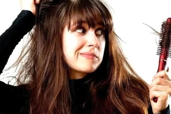 முடி கொத்து கொத்தா கொட்டுதா…..நிறுத்த இந்த ஒரு பரிகாரத்தை உடனே செய்யுங்க! | Hair Loss Astrology