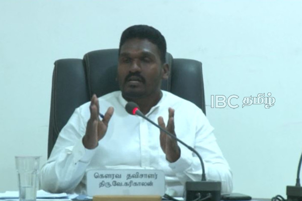 செஞ்சோலை படுகொலையின் போது உயிரிழந்தோருக்கு நினைவுத்தூபி : சபையில் நிறைவேற்றப்பட்ட தீர்மானம் | Monument To Those Killed In The Chencholai Bombing