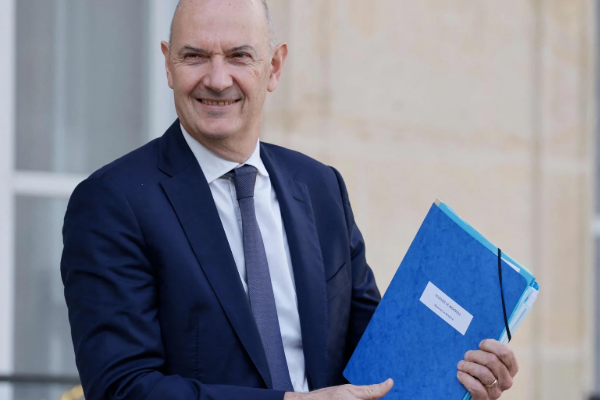 பிரான்ஸில் மின்சார பற்றாக்குறை தீர்க்க 200 பில்லியன் யூரோக்கள் செலவில் திட்டம் | France Launch 200 Billion Plan Electricity பிரான்ஸில் மின்சார பற்றாக்குறை தீர்க்க 200 பில்லியன் யூரோக்கள் செலவில் திட்டம் | France Launch 200 Billion Plan Electricity