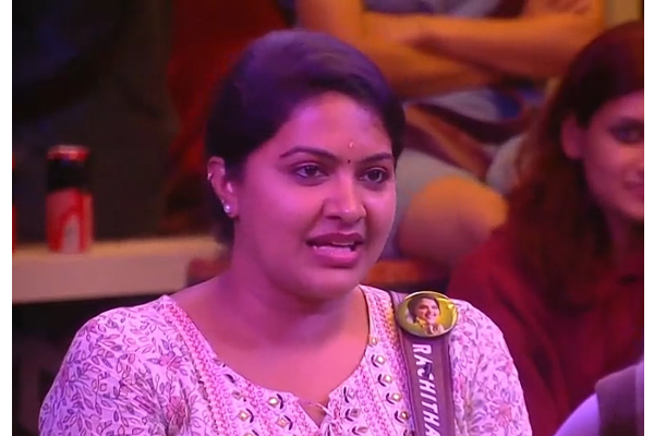 நயன்தாராவுக்கே டஃப் கொடுப்பாரோ.. ஆட்டத்தை ஆரம்பித்த ரச்சிதா மகாலட்சுமி.. | Rakshitha Challenges Glamor Heroines Nayanthara