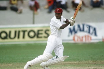 முன்னாள் கிரிக்கெட் வீரர் மரணம்! தடையை மீறி வெளிநாட்டில் விளையாடியவர்