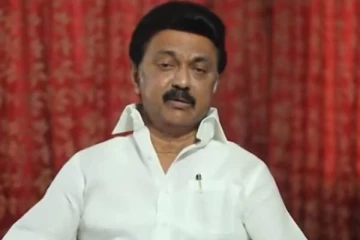 பதவியேற்றவுடன் என் முதல் கையெழுத்து இதுதான்.. கொண்டாட்டத்தில் தொண்டர்கள்