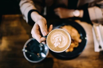 காபி அதிகமாக குடிச்சா என்னென்ன நோயெல்லாம் வர வாய்ப்பிருக்கு தெரியுமா?