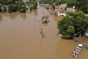 பாகிஸ்தானில் திடீர் வெள்ளப் பெருக்கில் ஒரே குடும்பத்தில் 18 பேர் மாயம்!