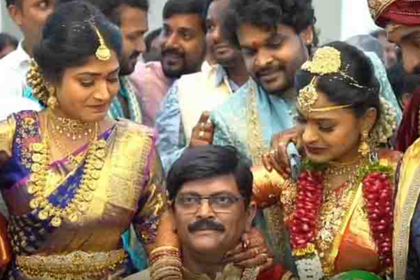 ரத்தத்தின் ரத்தமே... தங்கை திருமணத்தில் தந்தையின் சிலையை பரிசளித்த அண்ணன்! | Brother Gifted Dead Fathers Statue Wedding Gift