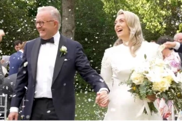 நீண்டநாள் காதலியைக் கரம்பிடித்தார் ஆஸ்திரேலிய பிரதமர்