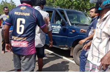 யாழ்.வல்லையில் வழிப்பறி கொள்ளை -மடக்கி பிடிக்கப்பட்ட இருவருக்கு மக்கள் ‘நல்ல கவனிப்பு’
