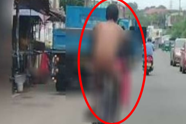 நிர்வாணமாக சைக்கிளில் சென்ற நபரின் காணொளியால் சர்ச்சை | Man Caught On Camera Riding Bicycle