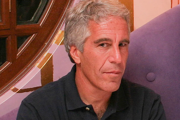 எப்ஸ்டீன் ஆவணங்களில் மகாராணியாரின் பெயர்? பரபரப்பை உருவாக்கியுள்ள செய்தி | Queen Elizabeth Name In Epstein Files