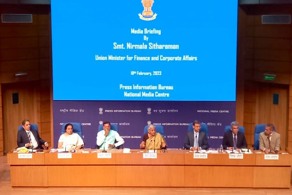 தமிழகத்திற்கு ஜூன் மாதம் ஜிஎஸ்டி இழப்பீடு தொகையாக ரூ.1,201 விடுவிப்பு - நிதியமைச்சர் நிர்மலா சீதாராமன் அறிவிப்பு | 1201 Rupees As Gst Compensation For Tn In June