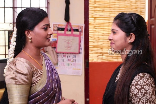 சீரியலில் மட்டும் தான் ஹோம்லி, ஆனால் நிஜத்தில்.. சிறகடிக்க ஆசை சீதாவா இப்படி | Siragadikka Aasai Seetha Sangeetha Leonis Glamour