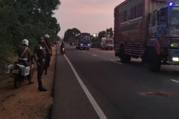 வவுனியாவில் இரவு பயங்கர விபத்து சம்பவம்... இருவர் பரிதாபமாக உயிரிழப்பு!