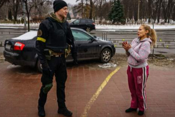 ஹே ஹே எழுந்திரு! உக்ரைனுக்காக புரட்சிப் பாடல் வெளியானது! (Video) | Russo Ukrainian War Song ஹே ஹே எழுந்திரு! உக்ரைனுக்காக புரட்சிப் பாடல் வெளியானது! (Video) | Russo Ukrainian War Song