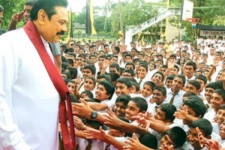 அனைத்து மாணவிகளுக்காகவும் அரசாங்கம் எடுத்துள்ள விசேட திட்டம்! விளக்கமளிக்க தயாராகின்றார் பிரதமர் மஹிந்த