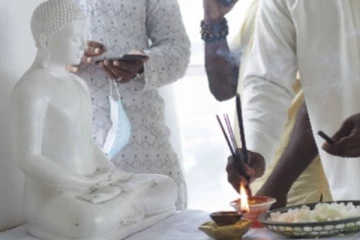 අලුත් පක්ෂයක් වැඩ අරඹයි..