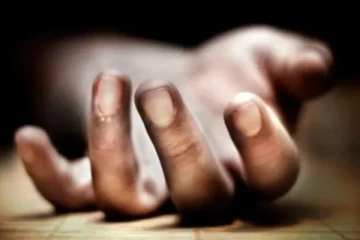 திருமணம் செய்ய மறுத்த காதலன் வீட்டு முன் பெண் இன்ஜினியர் தற்கொலை