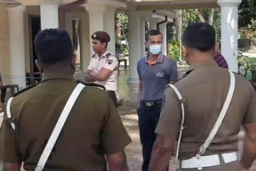வெளிநாட்டவரான ஆடைத் தொழிற்சாலை முகாமையாளர் மீது சரமாரி தாக்குதல்!